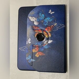 NWOT iPad Case for 10th Generation, Auto Sleep/Wake